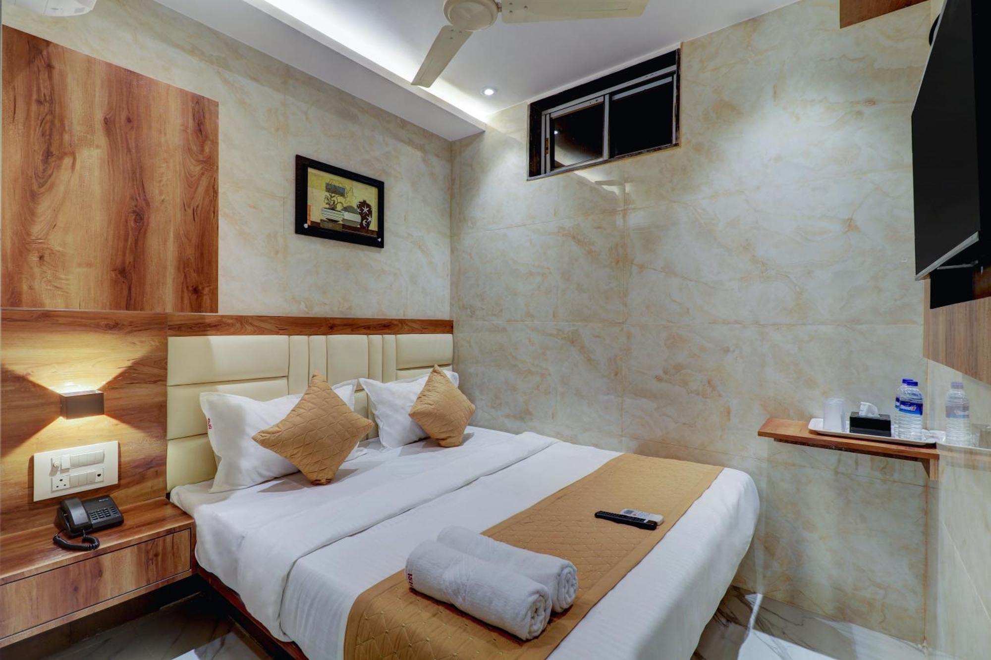 Hotel Omega Mumbai Luaran gambar
